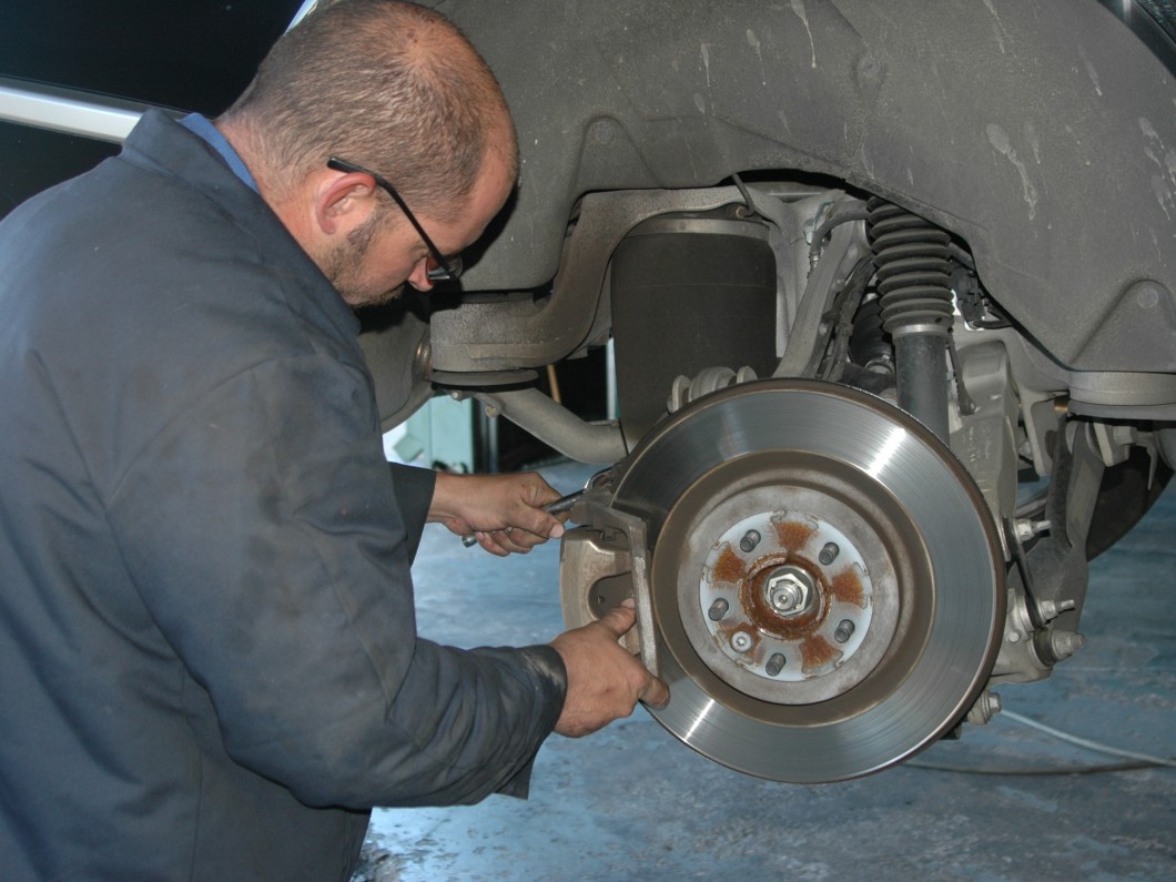 brakes-ross-tire-service-lafayette-la